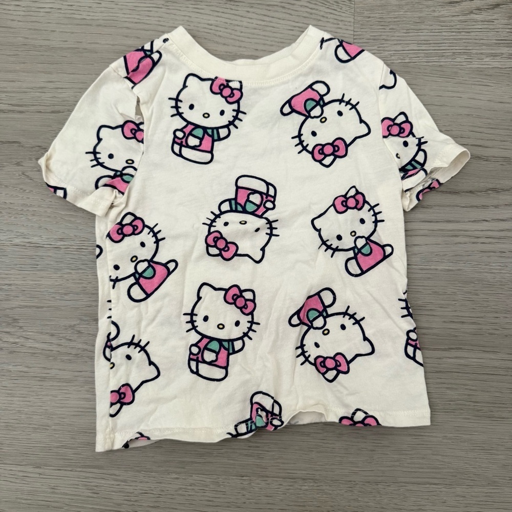 Sanrio Carters T-Shirt Bundle Pink Green White Toddler Girls 2T 4PK - Picture 2 of 10
